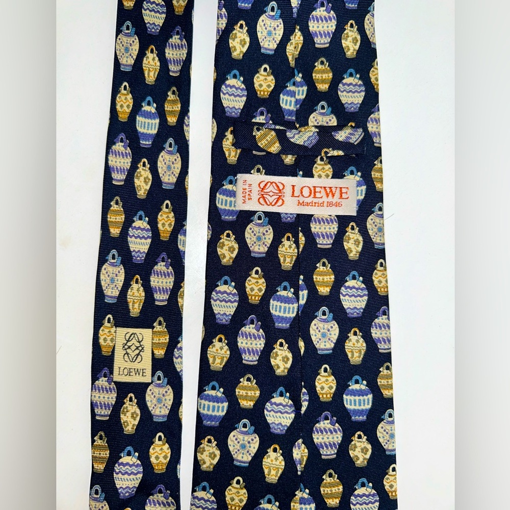 100% silk LOEWE tie